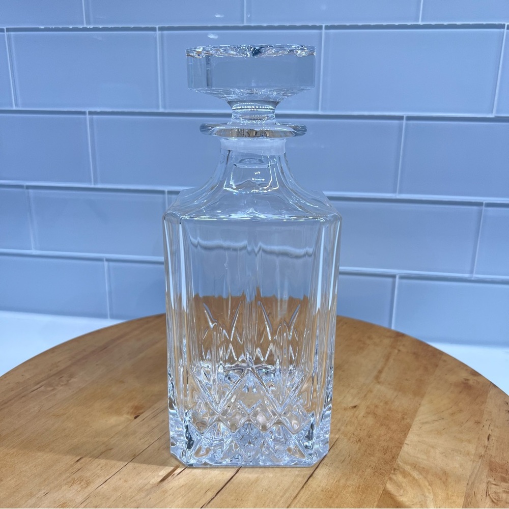 Crystal Lead Liquor Decanter, Clear Crystal Wine Bottle with Stopper
